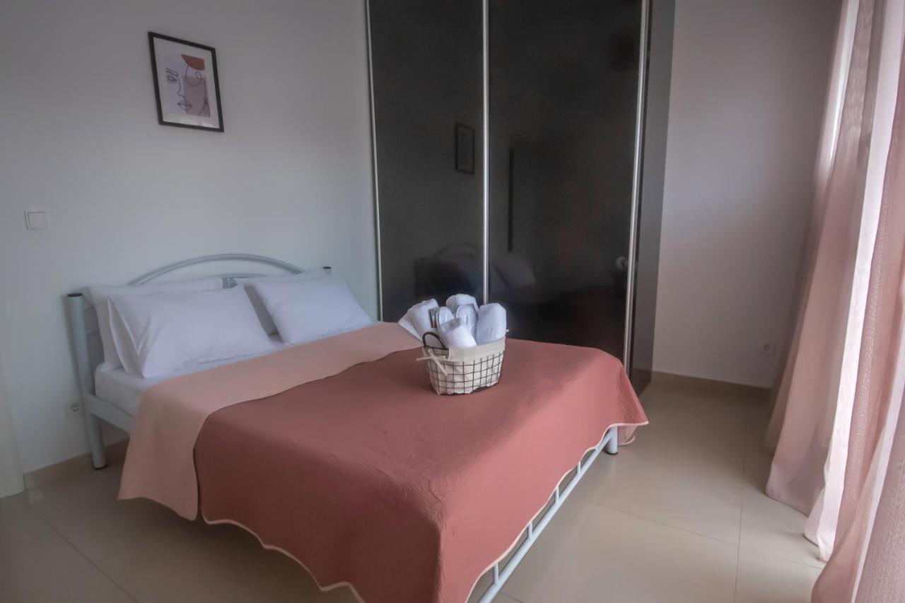 Mistral Luxury Living Aparthotel Néa Péramos Eksteriør bilde