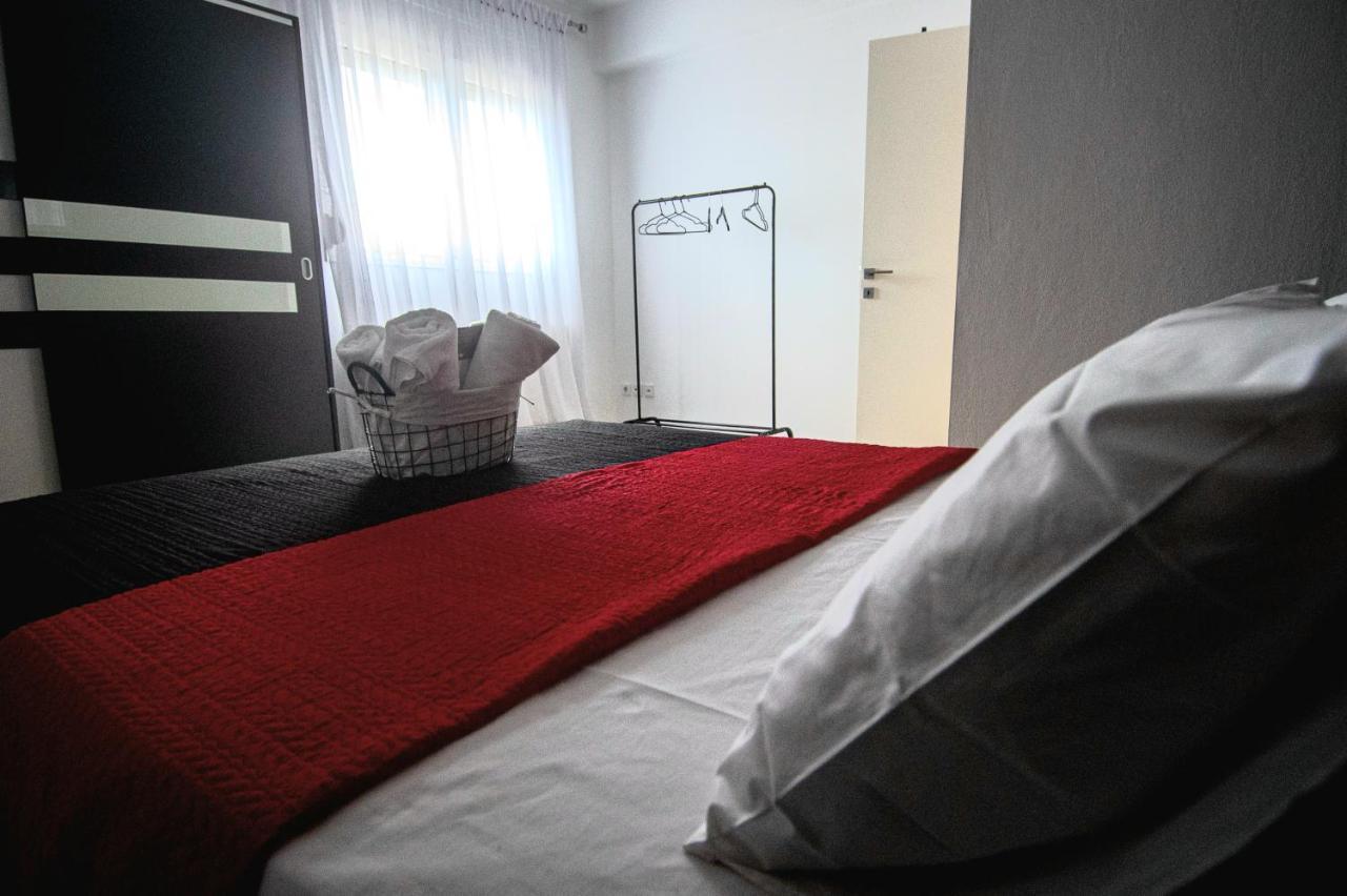 Mistral Luxury Living Aparthotel Néa Péramos Eksteriør bilde